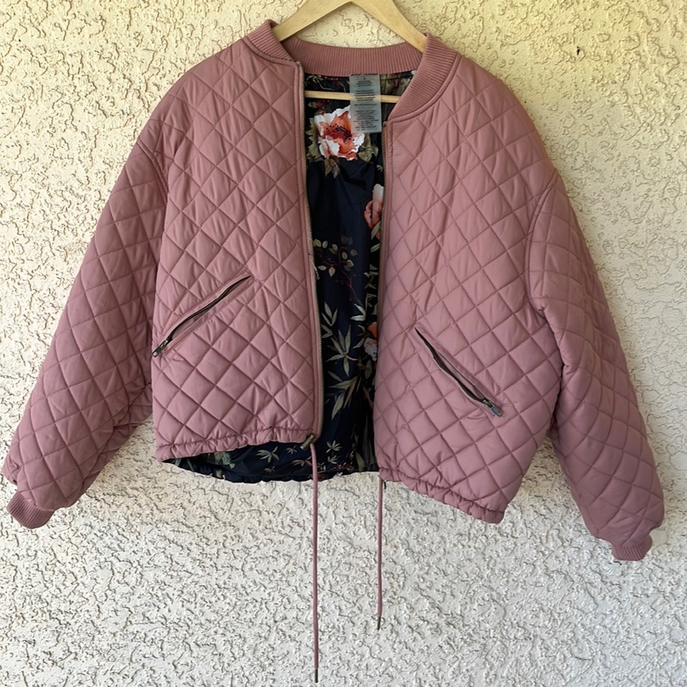 Betsey Johnson reversible embroidered coat. Small.